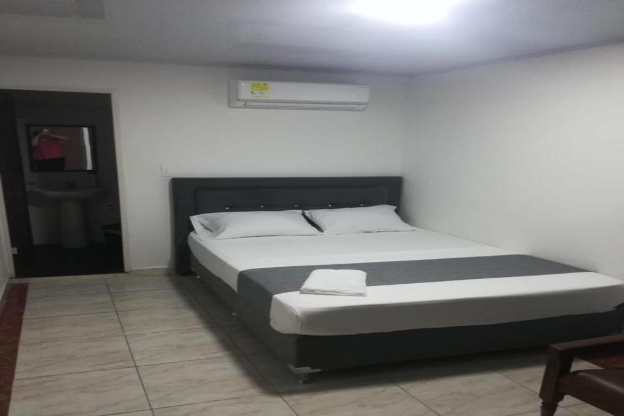 Hotel Neiva Urdaneta Exteriér fotografie